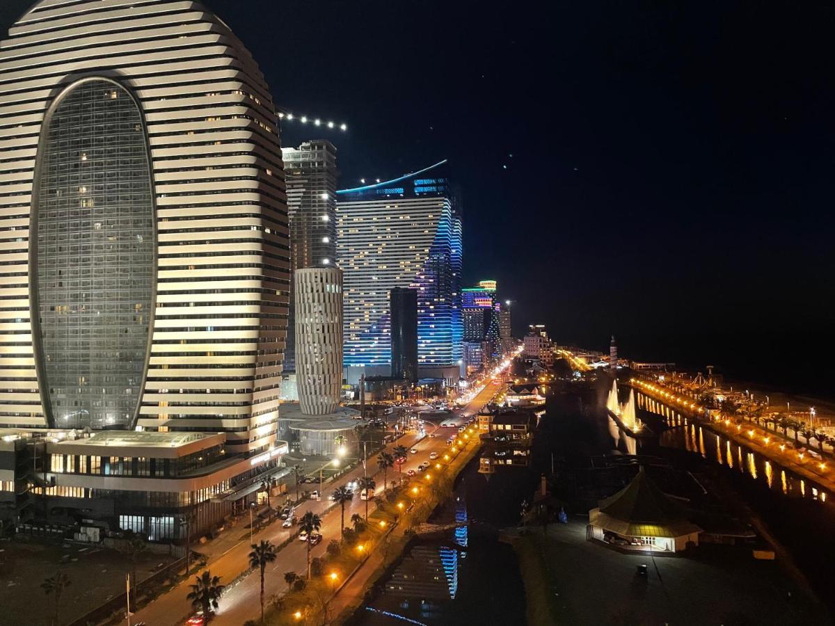 Апартаменты Batumi Seaside Magnolia Экстерьер фото