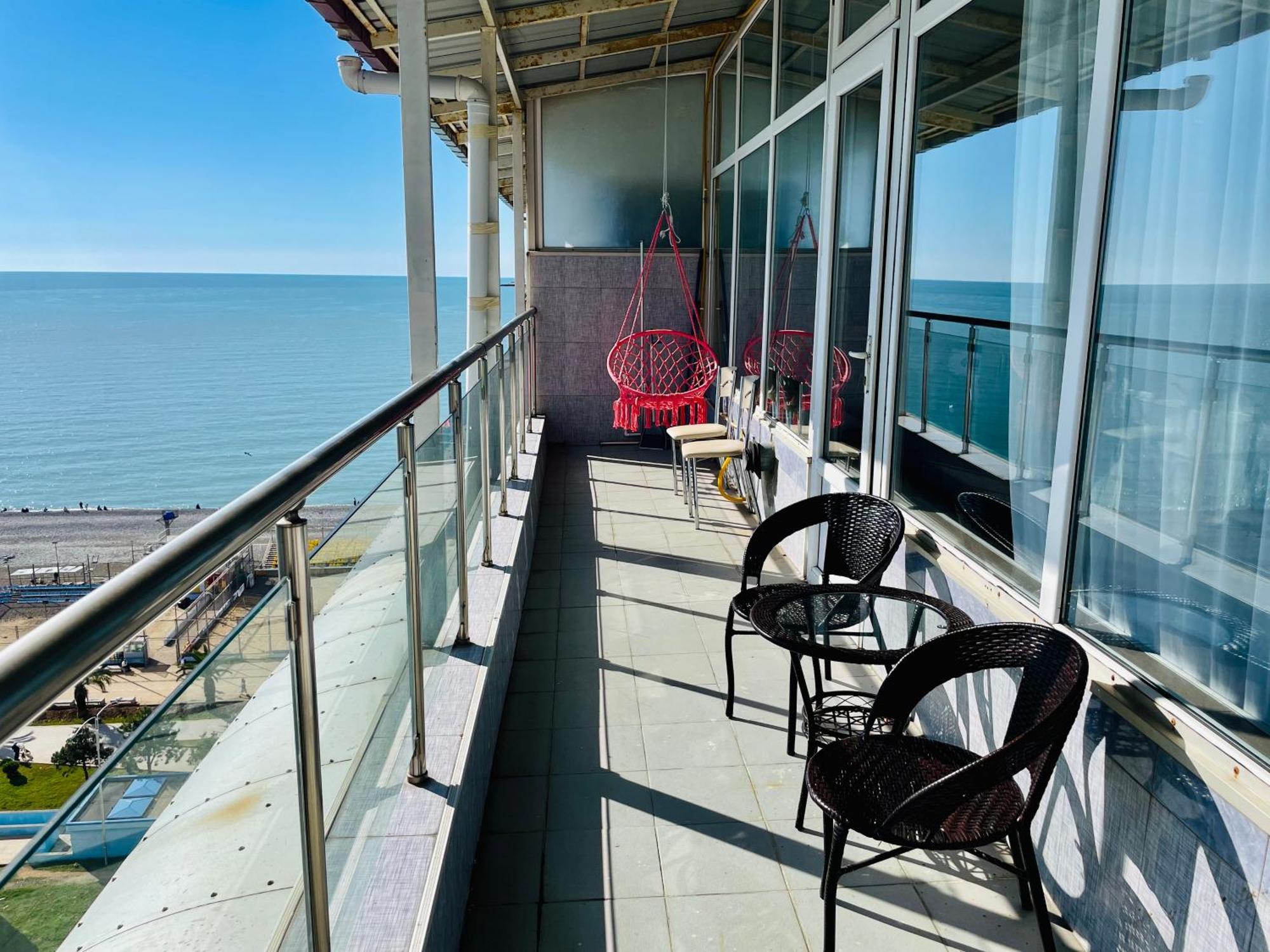Апартаменты Batumi Seaside Magnolia Экстерьер фото