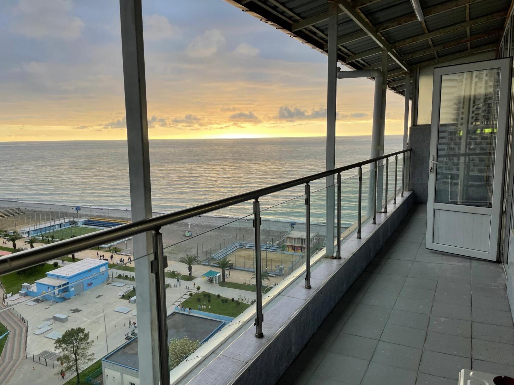 Апартаменты Batumi Seaside Magnolia Экстерьер фото